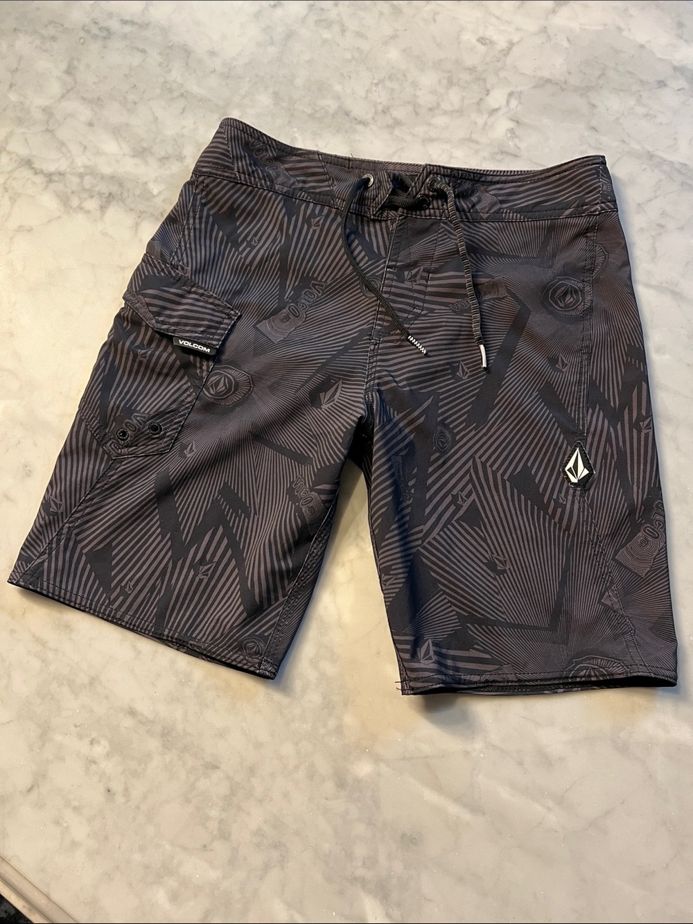 Volcom ModTech Board swim shorts. Boys 27 (14years). Black/Grey